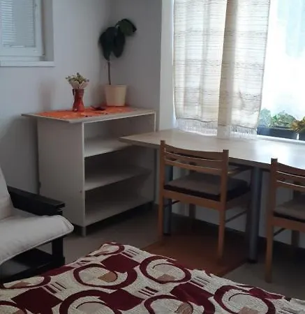 Apartman Yvet Szucsány