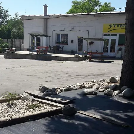 Apartman Yvet Szucsány