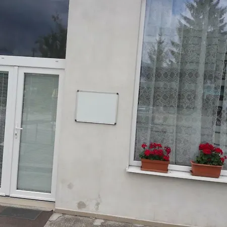 Yvet Apartman Szucsány