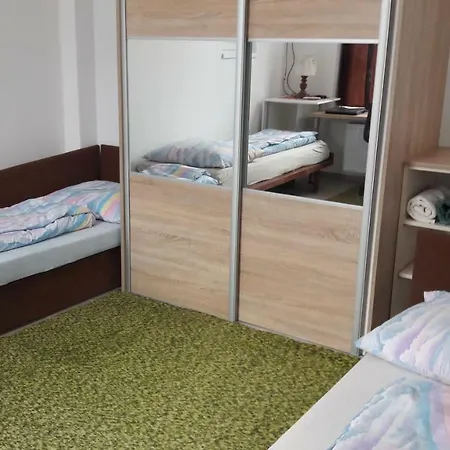 Apartman Yvet Szucsány