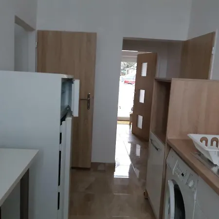 Yvet Apartment *