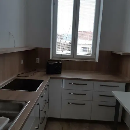 Yvet Apartman Szucsány